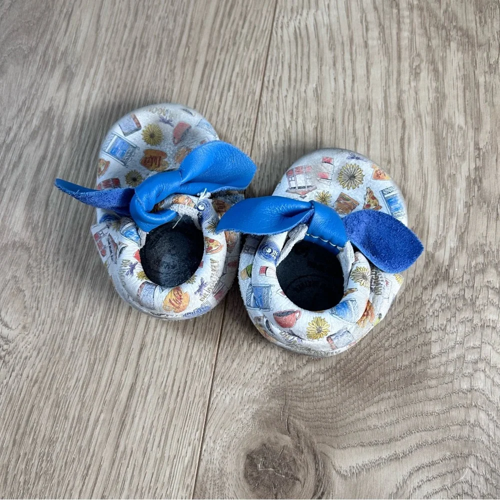 Freshly picked Gilmore girls bow leather shoes size 1